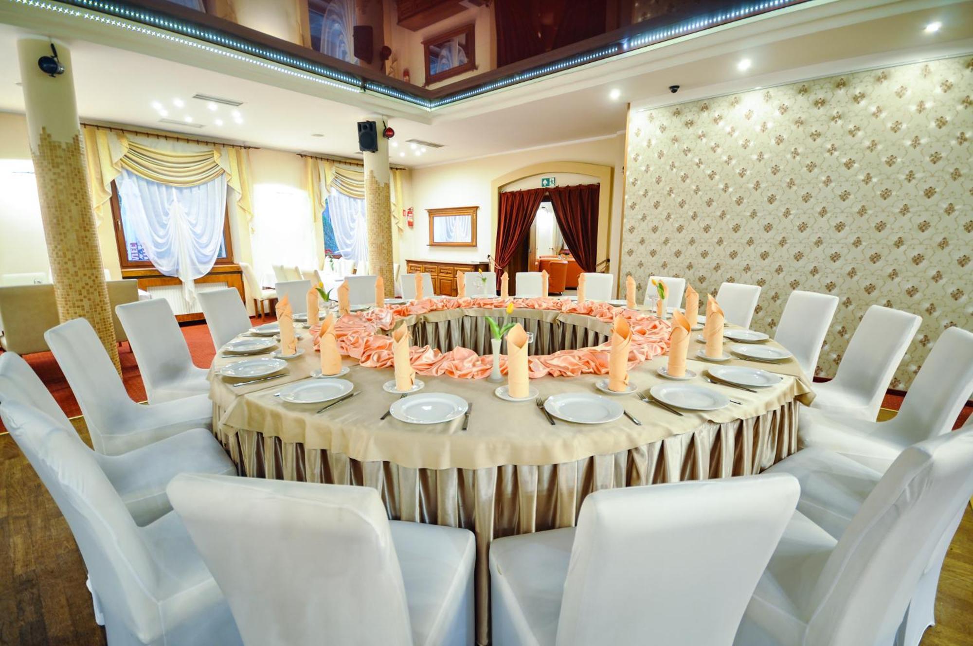 Hotel Trzy Swiaty Spa & Wellness Rajska Wyspa Gliwice Esterno foto